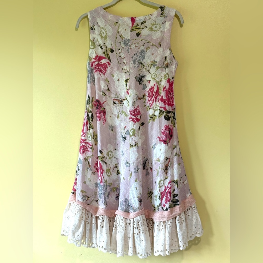 Bombay Paisley Floral Linen Dress with Eyelet Lace Trim - Medium - Picture 3 of 8